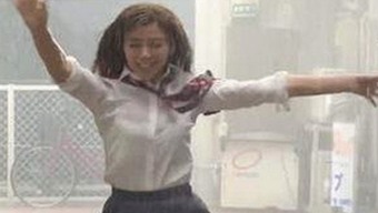 揭秘娱乐圈“吃瓜”现象：背后的剧组与网络平台真相